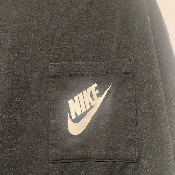 Nike Long Sleeve - Picture 4 of 5